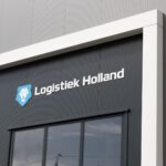 Acrylaat letters gevelreclame Gevelreclame zelf monteren