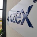 Acrylox gevelreclame binnen