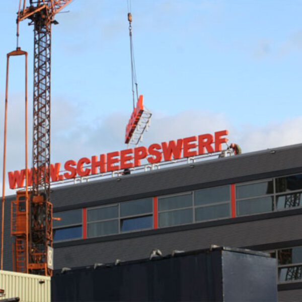 Gevelreclame op dak